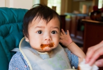Độ Tuổi Tập Ăn Dặm Cho Bé Độ Tuổi Tập Ăn Dặm Cho Bé