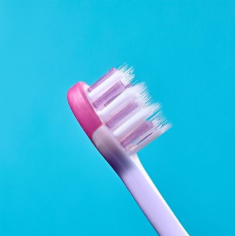 Bàn Chải Đánh Răng FLOSSBRUSH BRUSH- BABY UK Có Đế Hít Tiện Lợi - Chăm Sóc Răng Miệng Cho Bé 3-6 Tuổi - Hình Kỳ Lân FLOSSY